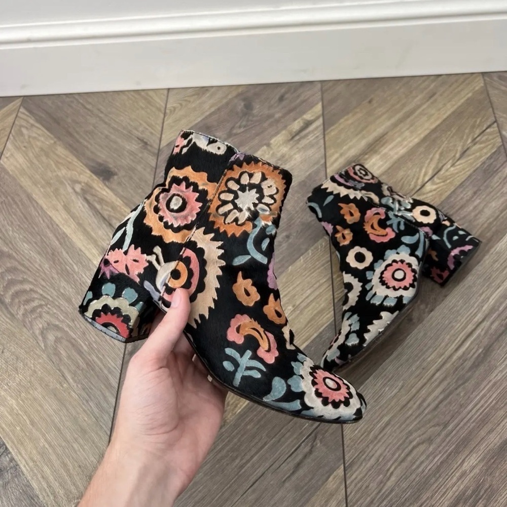AGL pony hair Floral Patterned embroidered Ankle Boots EU 38